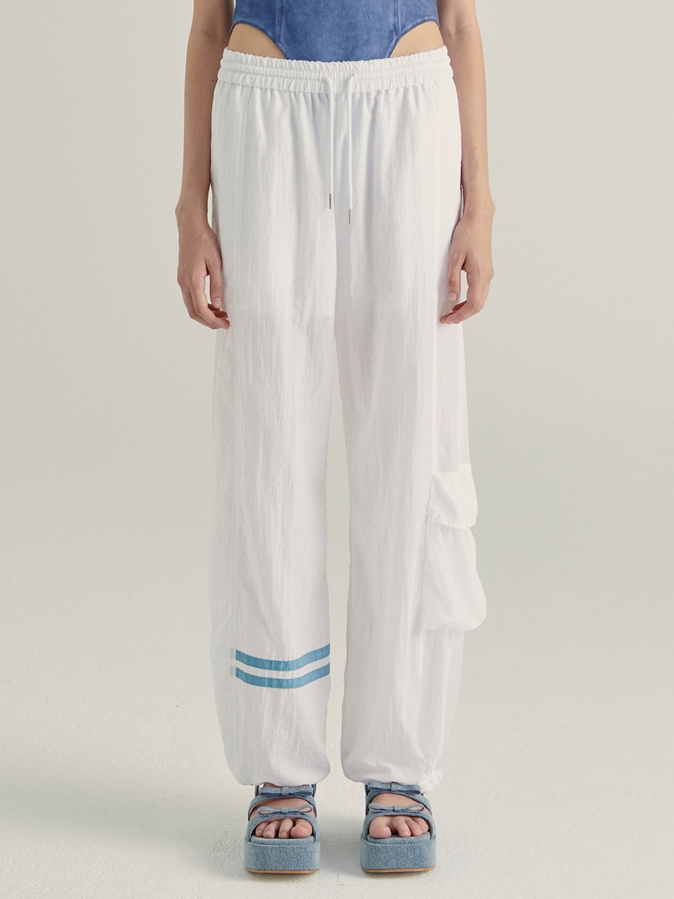 CURVED STRING PANTS_white